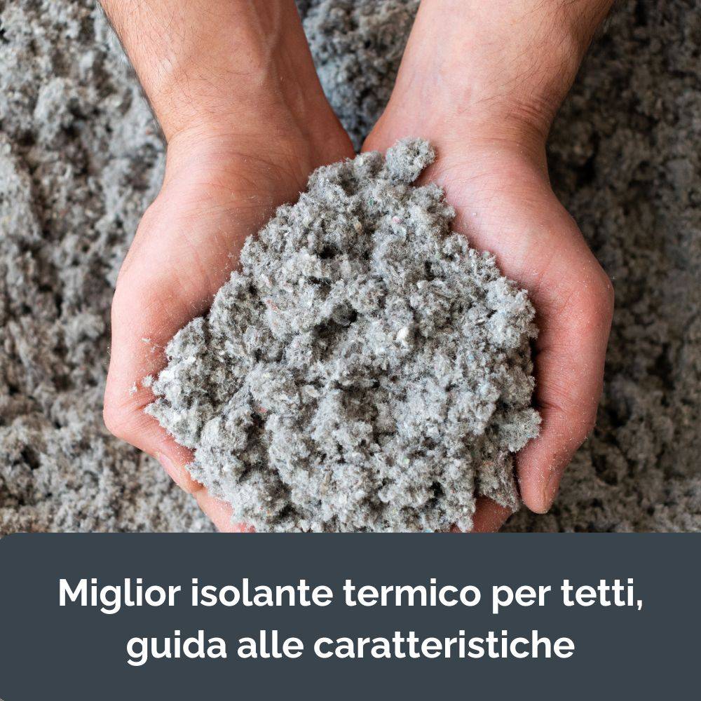 Immagine di schiuma di cellulosa tenuta ta delle mani come miglior isolante termico per tetti