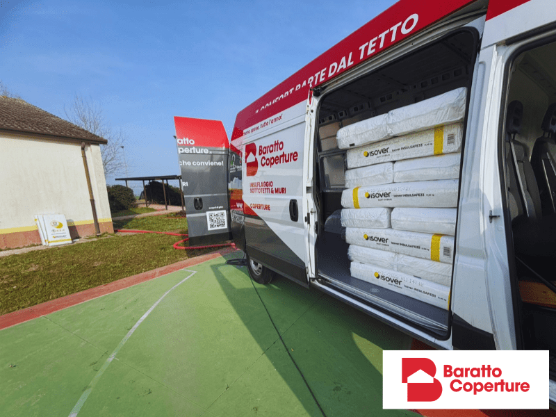 FURGONE CARICO LANA INSUFLAGGIO